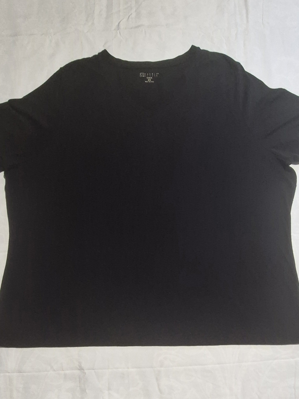 Carole Little Women's Plus Size 2X Black V-Neck Short Sleeve Knit Basic Tee